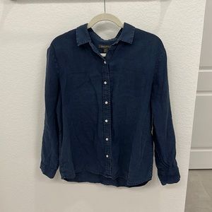 Long sleeve button up tommy bahama shirt